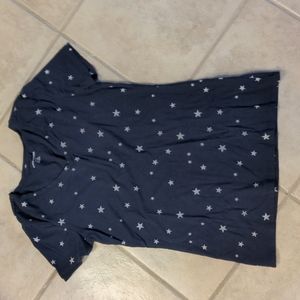 Amazon Essentials Short Sleeve V-Neck Tee in Navy Blue with White Stars